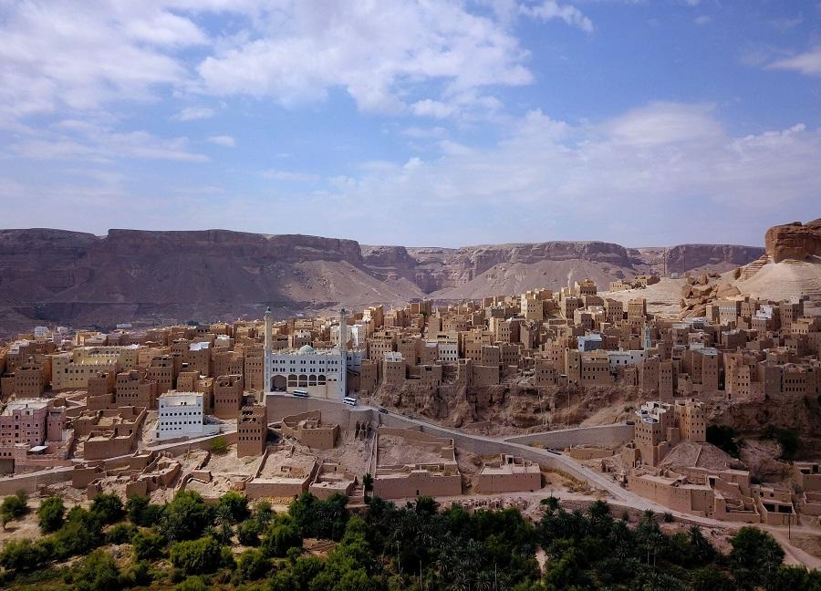 An aerial picture taken on October 20, 2020, shows a view of al-Hajrayn village in Dawan directorate, in Yemen's central Hadramawt governorate. (File/AFP)