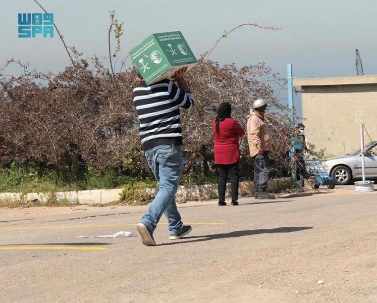 King Salman Humanitarian Aid and Relief Center continues to distribute Ramadan food baskets in Lebanon. (SPA) King Salman Humanitarian Aid and Relief Center continues to distribute Ramadan food baskets in Lebanon. (SPA)